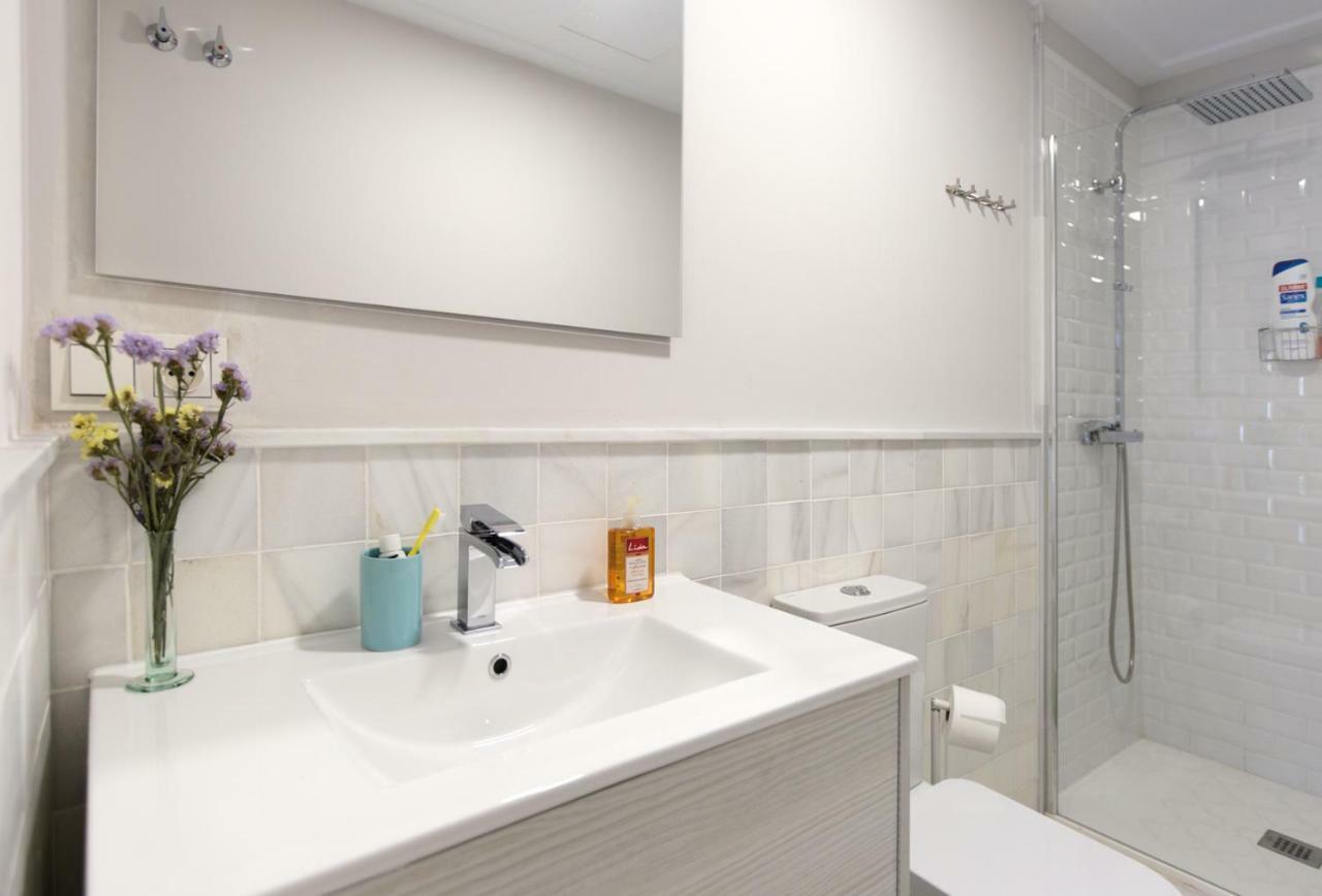 Apartamento De Diseno Con Jacuzzi Privado Granada Buitenkant foto